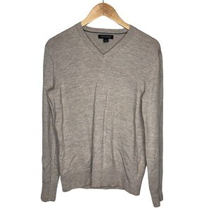 Banana Republic Extra-Fine Merino Wool V Neck Sweater